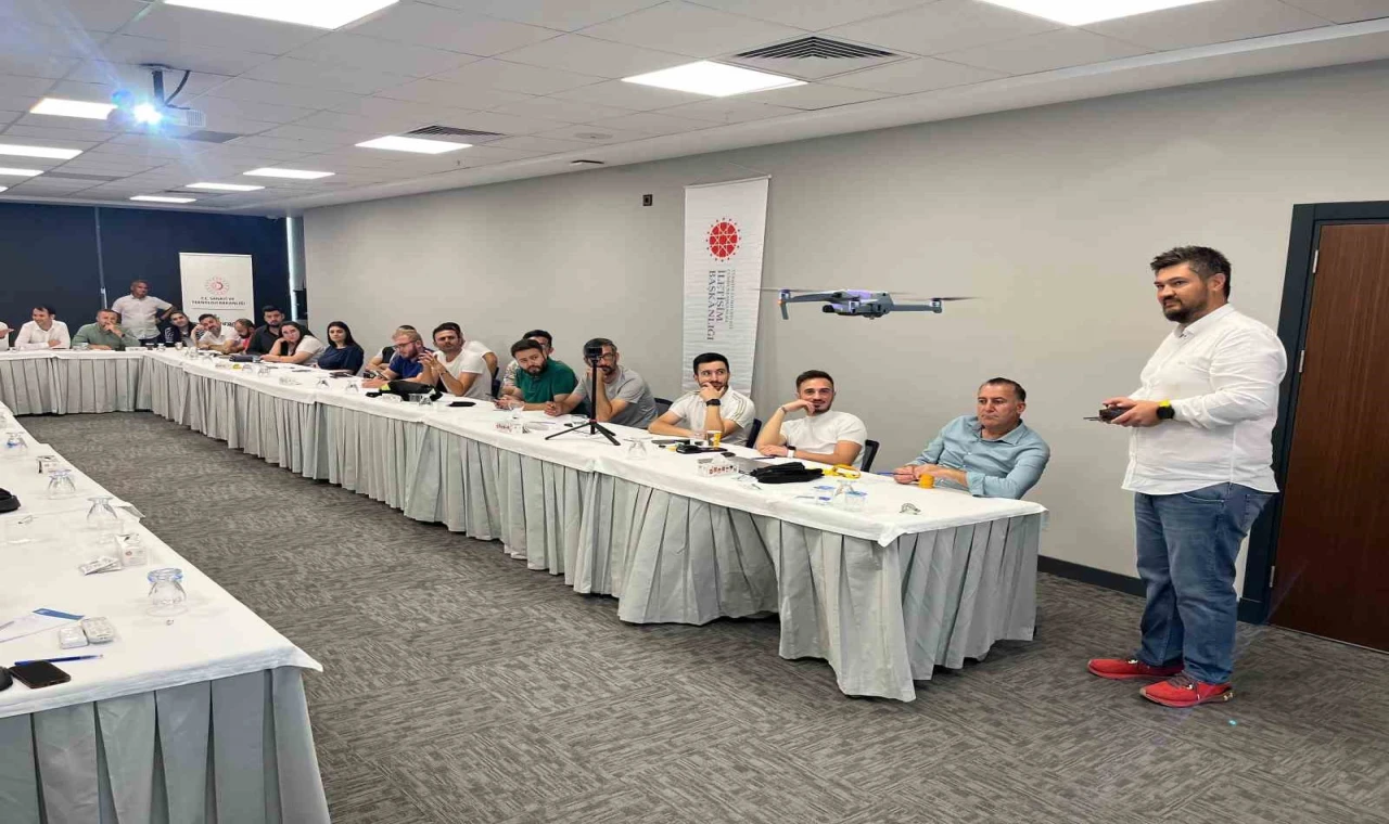 Samsun’da basın mensuplarına dron eğitimi