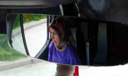 Malatya'da Şoför Nebahat: Servis şoförü Naime Tekbaş erkeklere taş çıkartıyor