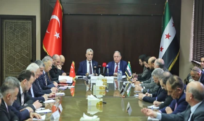 Ticaret Bakanı Bolat, Suriye Maliye Bakanı Yasser Barnia ile Şam’da buluştu